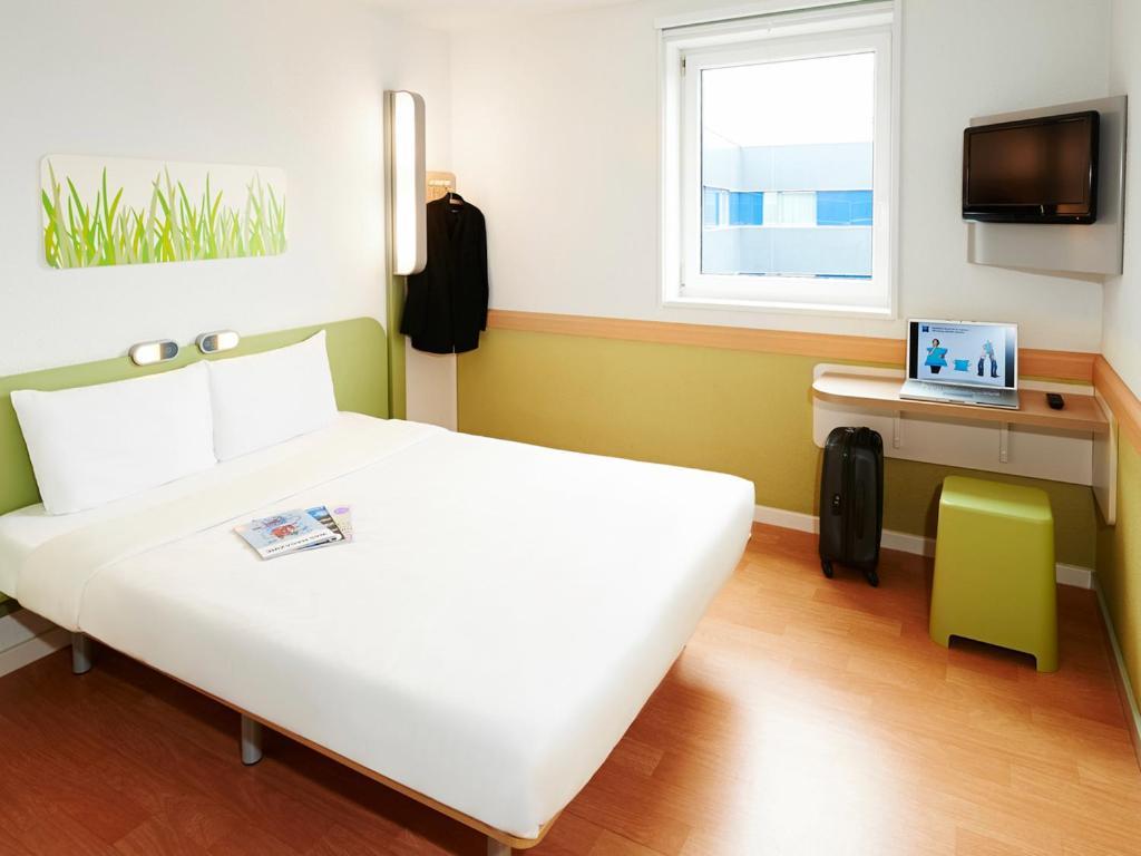 Ibis Budget Cannes Mougins Hotel Buitenkant foto